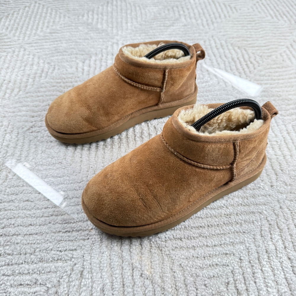 UGG Classic Ultra Mini Women 7 Chestnut Suede Ankle Boots 1116109 Shearling Cozy